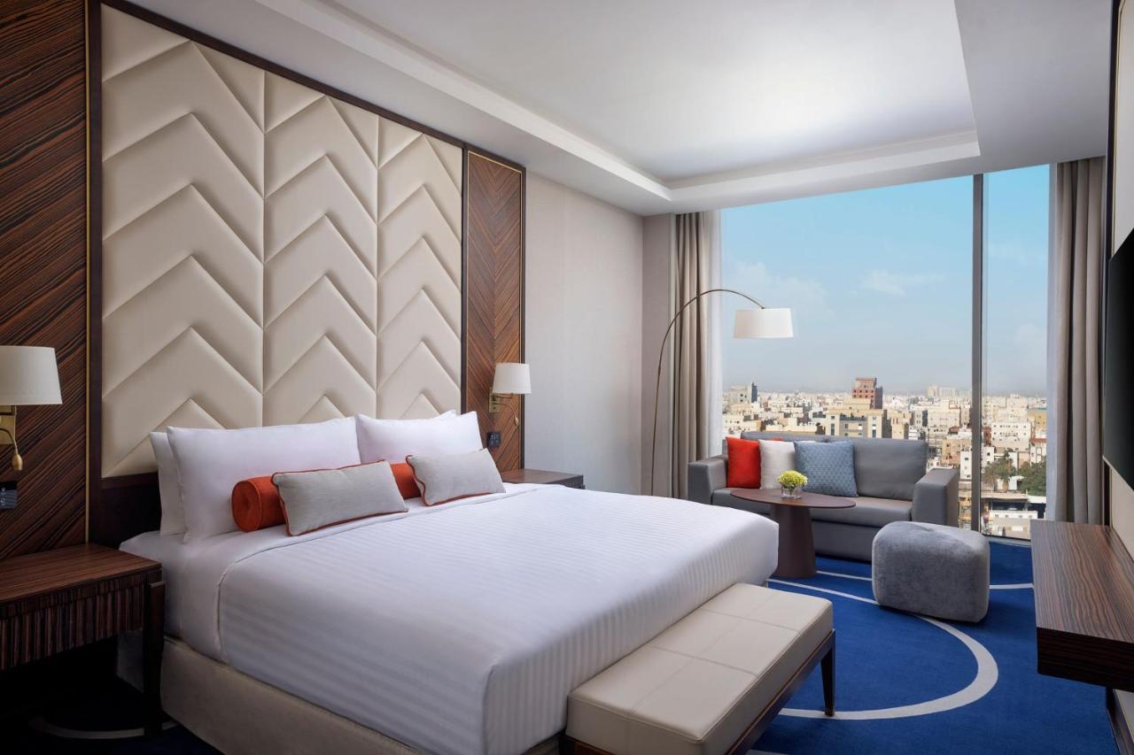 Jeddah Marriott Hotel Madinah Road Экстерьер фото Deluxe King